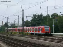 2 x 423 als S7 7766 bei der Einfahrt in M�nchen Heimeranplatz, 14.08.2010