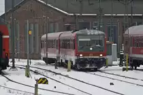 Auch ein Triebwagen hat mal Durst: 628/928-597 steht am 29.12.2010 in Bremen an der Zapfs�ule.