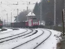 CFL 4009 mit einem G�terzug Richtung Luxemburg am 29.12.10 am Regiowerk in Trier.
