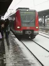 Ein BR 423 der S-Bahn Rhein Main in Frankfurt H�chst am 22.12.07