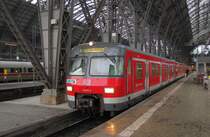DB S-Bahn Rhein-Main 420 811-2 als S 35747 (S7) nach Riedstadt-Goddelau, in Frankfurt (M) Hbf; 22.12.2010