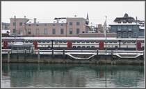 Vpm Wasser direkt in den IC nach Zrich, Bern und Brig in Romanshorn. (02.12.2010)