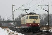 Die 103 235-8 kam am 03.01.2011 ganz �berrschend durch Bornheim.