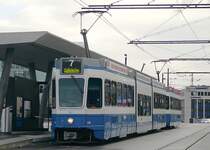 Linie 7 in Stettbach. (13.12.2010)