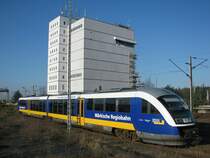 VT 565 Desiro der M�rkischen Regiobahn ( OLA ) am 10.03.2008 bei der Durchfahrt in Seedin . 