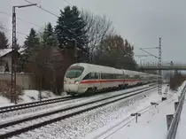 Ein ICE-T am 04.01.2011 unterwegs bei Pleinting. 