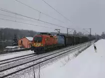 Die 1116 250 am 04.01.2011 mit einem G�terzug unterwegs bei Vilshofen. 