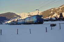 Ge 4/4 8004 verl�sst am 31.12.10 Rougemont Richtung Zweisimmen.