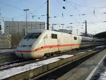 ICE 2 (402 027-7) nach Bonn am 4.1.11