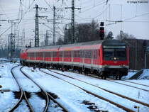 05.01.2011: Der RE 28019 aus Neustadt (Weinstrae) Hbf fhrt in seinem Zielbahnhof Karlsruhe Hbf, Gleis 103 ein und fhrt dann nach kurzem Aufenthalt zurck nach Neustadt (Weinstrae) Hbf als RE 28014. Schub- bzw. Zuglok war an diesem Tag 218 481-0.
