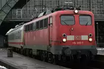 Am 07.01.2011 fuhr die 115 205-7 mit einem IC aus dem K�lner Hbf aus.
