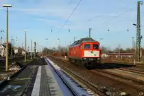 In Altenburg umf�hrt 232 904-3 ihren RE, um diesen wieder Richtung Erfurt zu ziehen. (8.1.2011)