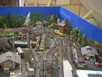 bersicht ber das Modul Bahnhof, rechts der noch nicht ganz fertiggestellt Lagerschuppen, sowie das nchste Projekt Bahnsteig und Bahnhofsbereich