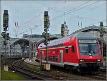 Ausfahrt einer RB nach Koblenz aus dem Hauptbahnhof von K�ln am 20.11.2010. (Jeanny)