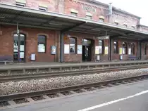 Landstuhl Hauptbahnhof 22/5/2005 von Gleis 2 Bahnsteig fotografiert.  
