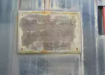 Fabrikschild die Rangierlok von Saarland Rohlprodukte, G�nther Sehn. Sie war 15/10/2005 in Beeden (Saar) (bei Homburg) fotografiert.