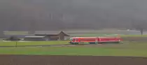 DB S�dostbayernbahn 628 572 als RB 27372 von Wasserburg (Inn) nach M�nchen Ost, bei Oberndorf; 13.01.2011