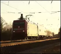 101 012 (9180 6101 012-3 D-DB) ist mit einem InterCity in Richtung Nordesee unterwegs. (16.01.2011)