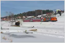 Da das Fr�hlingsbild so gut angekommen ist, extra f�r Herbert noch ein Winterbild. JA, wir hatten zu Weihnachten auch in der Weststeiermark herrlichen Schnee. RTS 2016 906 als S6 (R 4367) von Graz �ber Werndorf nach Wies-Eibiswald, am 21.12.2010 bei den Teichen in Kressbach, kurz nach Deutschlandsbeg aufgenommen.