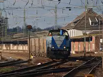 Sally von der Rurtalbahn zieht am 20.01.2011 mit f�nf Bleierz-wagen am Haken aus Aachen West, die nach Stolberg Hammer gebracht werden m�ssen.