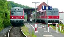 Zugkreuzung im Bahnhof Wilhermsdorf am 20.Mai 2008: 614 041 auf Gleis 1 f�hrt nach Markt Erlbach und 614 036 auf Gleis 2 nach F�rth.

