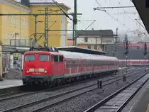 110 406-6 nach ihrer Ankunft aus Frankfurt mit RE in Fulda. Aufgenommen am 13.01.2011.