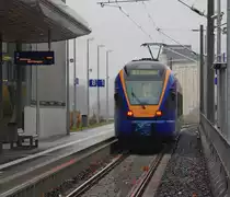 Einfahrt der Cantus (427 555) in den Stadtbahnhof Eschwege als R7 aus Bebra zur Weiterfahrt nach G�ttingen am diesigen Morgen des 13.01.2011.