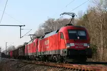 182 023-2(Vorspann)und 182 021-6(Zuglok) mit gemischtem GZ am 29.01.2011 zwischen Rathenow und Nennhausen