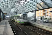 TW 2500 Verband, verl�sst die Haltestelle Notelmeyerbr�cke am 09.01.2011.