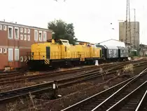 710 966-3 (ex-DR 110 966-9) + 710 964-8 (ex-DR 110 964-4) der DGT (Deutsche Gleis- und Tiefbau GmbH) auf Bahnhof Schwerte am 14-7-2001. Bild und scan: Date Jan de Vries.