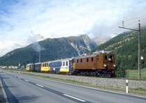 RhB Dienst-EXTRAZUG f�r RH�TIA INCOMING 9217 von Samedan nach Zuoz am 04.09.1996 zwischen Bever und La Punt mit Oldtimer-E-Lok Ge 4/6 353 - WRS 3821 - B� 2096 - A� 1102 - B� 2060 - B� 2091.
