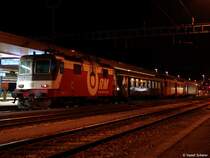 Re 436 112 mit einem EWII der Mikado, ABDe 4/4 8 und ein weiterer EWII, am 22.11.05 in Arth-Goldau