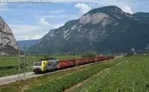 The E189.912 of RTC in  CREAM Project  livery transit near of Salorno heading a freight train from M�nchen Nord to Rovato (August 3, 2010).