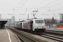185 666 + 189 917 + 185 664 als Lokzug am 20.02.2011 in M�nchen Ost.