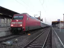 101 042 mit IC 140 am 22.02.2011 in Stendal.