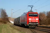 Der Umleiterg�terzug Nievenheim-G�ttingen kommt gezogen von der 152 061-8 aus Grevenbroich in Richtung Rheydt gefahren. 6.3.2011