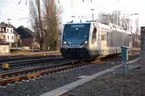 Mit einem freundlichen Wink, gr��te der Tf der RB 39, als er am Sp�tnachmittag des 8.3.2011 in den Rheydter Hbf auf Gleis 4 einfuhr.
Nun ist es bis zur Endstation M�nchengladbach Hbf nicht mehr weit.