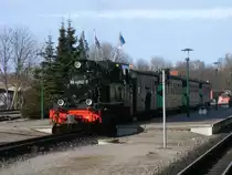 Sechs Mal am Tag erreicht,im Winterfahrplan,ein Zug aus G�hren den Bahnhof Putbus,so auch am 07.M�rz 2011,als 99 4802 mit dem P 106 aus G�hren Putbus erreichte. 