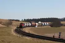 294 898 mit der �bergabe von Hirschau nach Amberg am 08.03.2011 bei Gebenbach.