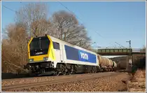 Und gleich nochmal G�terverkehr: Maximale Ger�usche macht die 40 CC schon lange bevor wir sie sahen. Sie fuhr mit ihrem Kesselzug in Richtung N�rnberg an uns vorbei. (07.03.2011, P�lling)