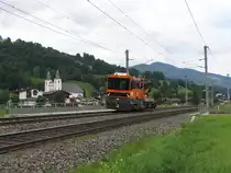 X630.303 fahrt in die Richtung W�rgl bei Brixen im Thale am 11-8-2010.