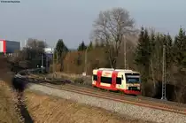 VT 235 der HzL als HzL88101 (Br�unlingen Bahnhof-Blumberg-Zollhaus) bei Rottweil 5.3.11