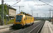 711 114 h�lt am 29.9.10 kurz auf Gleis 1 in Markt Bibart. Danach geht es als Rangierfahrt weiter in das westlich davon gelegene Abstellgleis, siehr 489724. 

