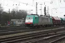 Die Cobra 2833 f�hrt mit einem Kalkleerzug aus Oberhausen nach Hermalle-Huy(B) in Belgien in Aachen-West.
12.3.2011