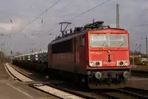 155 194-4 mit einem Stahlbrammenzug in Krefeld Hbf am 11.03.2011