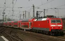 120 208 mit dem RE9 nach Siegen am 12.3.11 in K�ln Messe/Deutz