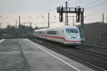 Am 20. Februar 2011 f�hrt BR 402 „Templin“ durch Bochum-Ehrenfeld als ICE in Richtung Berlin.