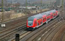 Die RB Magdeburg - Halle(S) wurde am 05.03.11 mit neuem Wagenmaterial und der Werbelok 112 138 gefahren. Fotografiert am Rbf Halle(S). 