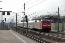 120 126-8 mit dem Ersatzzug IC 2804 f�r den ICE 690 von Frankfurt Main nach Berlin Ostbahnhof in Rathenow. 13.03.2011