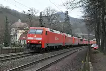 Am 12/03/2011 rollte dieser Neuner-Lokzug durch K�nigswinter in Richtung K�ln. Vorne zieht 152 045-1. Dann folgen 152 026-1, 185 180-7, 155 270-2, 139 246-3, 155 150-6, 189 064-9, 189 019-3 und 155 167-0.